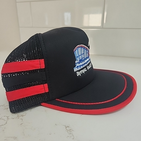 Vintage snap back Calgary Olympic Saddledome 1988!! - Picture 3 of 10